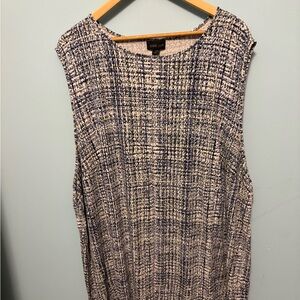 Sleeveless Blue and White sleeveless shirt